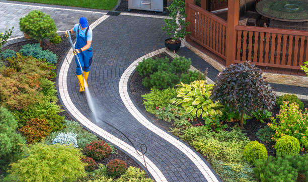 Why Choose Our Certified Pressure Washing Experts for Your Project Needs in New London, CT?